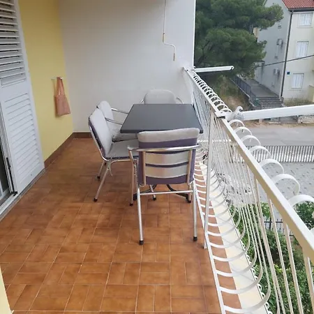 Apartments Gojka Miocevic Biograd Na Moru Extérieur photo