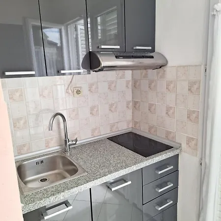 Apartments Gojka Miocevic Biograd Na Moru Extérieur photo