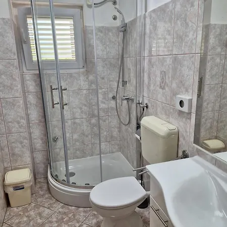 Apartments Gojka Miocevic Biograd Na Moru Extérieur photo