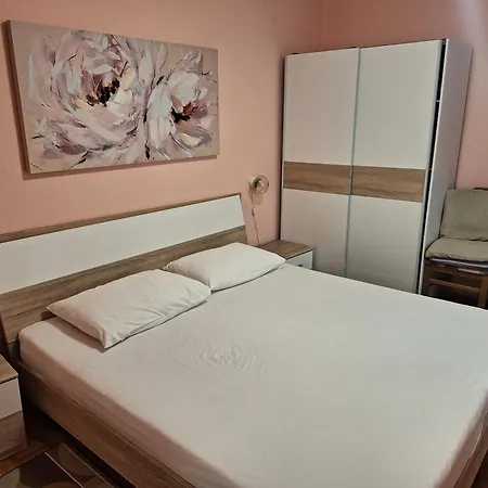 Apartments Gojka Miocevic Biograd Na Moru Extérieur photo