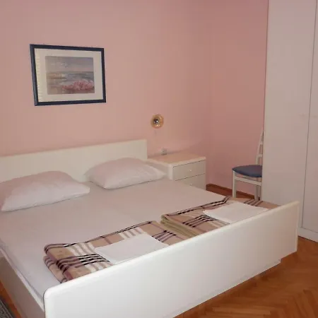 Apartments Gojka Miocevic Biograd Na Moru Extérieur photo